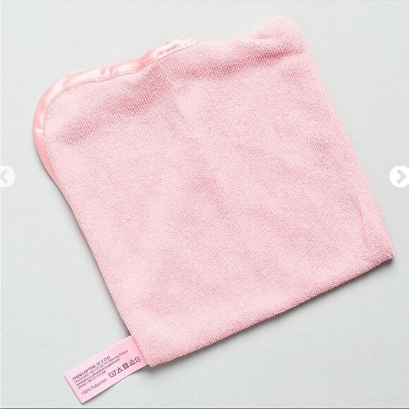 3/$20💗 GLOV Cosmetic Mask Remover - Picture 5 of 7